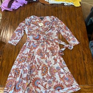 A pea in the pod floral maternity dress